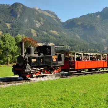 Wie wär’s mit einem Ausflug in längst vergangene Zeiten? Die ersten Sommerfrischler kamen bereits vor 130 Jahren von Jenbach im Inntal aus mit der Dampf-Zahnradbahn hinauf - (c) Achensee Tourismus