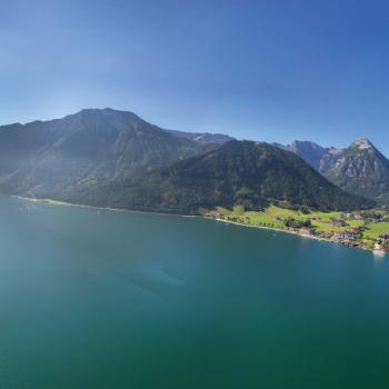 Der Achensee ist mit einer Länge von fast zehn Kilometern der größte See Tirols - (c) Achensee Tourismus