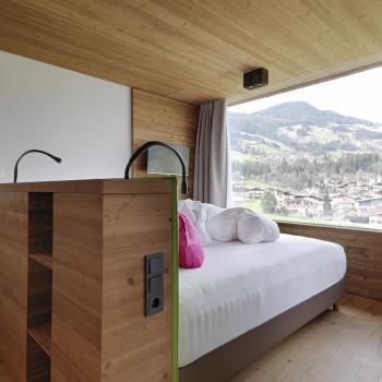 Erholsamem Schlaf findet man in der Familysuite - Kinderhotel mit Lifestyle „alpina zillertal“ in Fügen