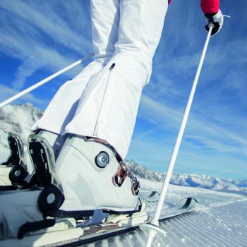 Maier Sports präsentierte auf der ISPO 2018 die Slim-Fit-Skihosen. Praktsich auf der Piste, schick im Discostadl - (c) Maier Sports
