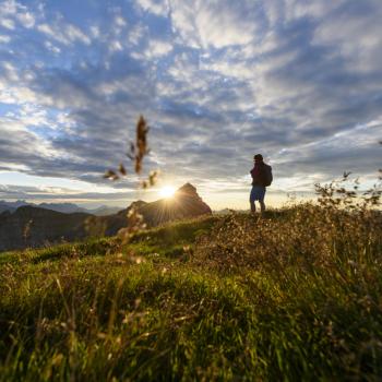 Die Gipfel von Rofan- und Karwendelgebirge locken im Herbst - (c) Achensee Tourismus
