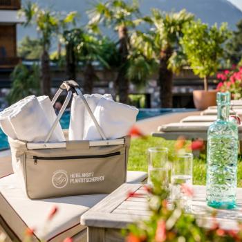 Entspannung genießen Sie im Wellnessbereich GOLDEN SPA mit Salzwasser-Innenpool, Saunen, Ruhebereichen und wohltuenden Beauty- & Wellnessanwendungen - (c) 5*-Hotel Ansitz Plantitscherhof