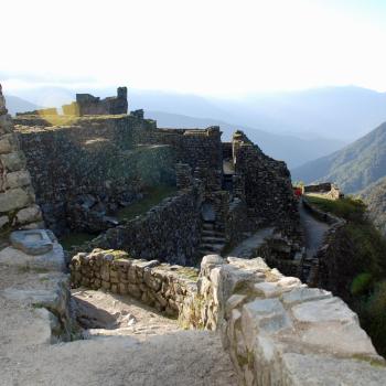 Von einer verlassenen Inka Stätte lassen wir den Blick schweifen - (c) Christine Kroll