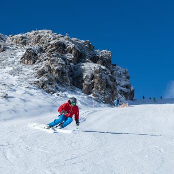 KitzSki setzt auf nachhaltigen Wintersport - Umweltfreundlich mit dem KitzSkiXpress ins Skigebiet, Pistenraupe fährt mit Wasserstoff - (c) KitzSki