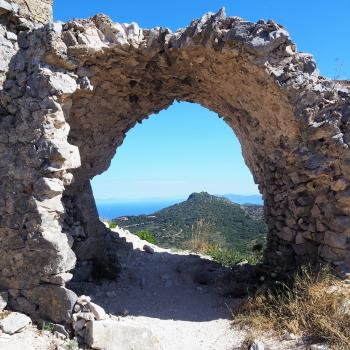 Auf dem Weg zurück, gemütlich, schlendern wir durch die einzigartige Natur, bevor wir schließlich zu einem der Traumstrände von Monte Argentario abbiegen - (c) Jörg Bornmann