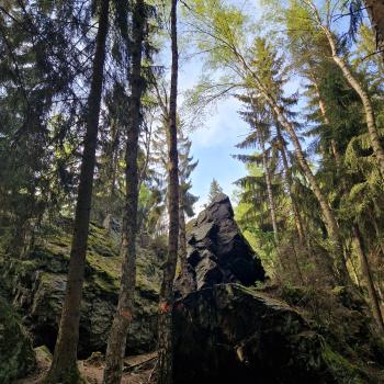 Lochstein, Brandfelsen, Katzenstein, Lohbergfelsen oder Pfaffenstein: Das sächsische Vogtland ist reich an allerlei bizarren Felsformationen - (c) Alexa Christ