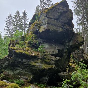 Lochstein, Brandfelsen, Katzenstein, Lohbergfelsen oder Pfaffenstein: Das sächsische Vogtland ist reich an allerlei bizarren Felsformationen - (c) Alexa Christ