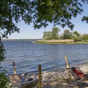 Ob zu Fuß, auf dem Fahrrad oder im Kanu, die Natur auf Wollin lockt den Aktivurlauber mit wunderbaren Natur - (c) Gabriele Beautemps