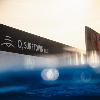 Die perfekte 'Reise'welle in Halbbermoos bei München - (c) Surftown