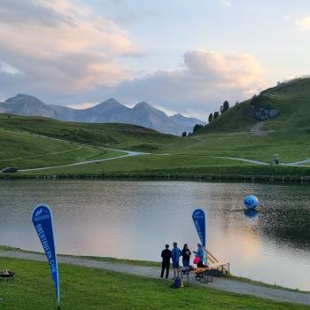 Die magische Kraft des Vollmondschwimmens im Bergsee - (c) Detlef Düring