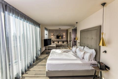 Nur insgesamt 50 Zimmer und Suiten in unterschiedlichen Stilen - (c) 5*-Hotel Ansitz Plantitscherhof