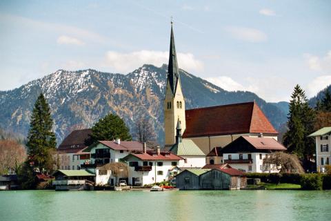 Das Rockendirndl vom Tegernsee Sage