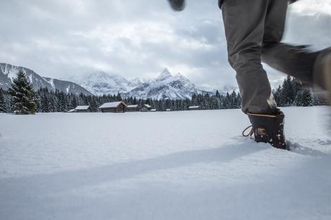 Faszination Winterwandern, mit der richtigen Kleidung von Schöffel wird es zum Vergnügen - (c) Tiroler Zugspitzarena