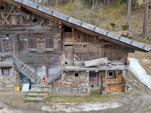 Urlaub auf dem Bauernhof, der Rote Hahn in Südtirol - Alter Ultner Hof - (c) Detlef Düring Urlaub auf dem Bauernhof, der Rote Hahn in Südtirol - Alter Ultner Hof - (c) Detlef Düring