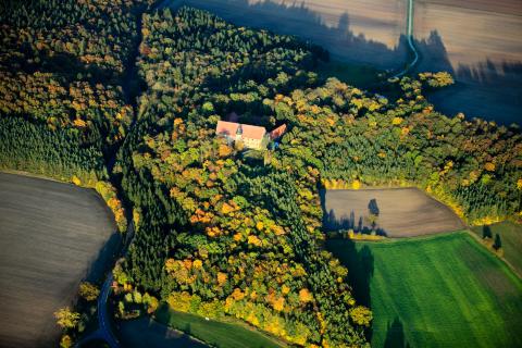 Burgenwinkel-Wandertag in den Hassbergen am 26.04.2026 - (c) Folker Bergmann